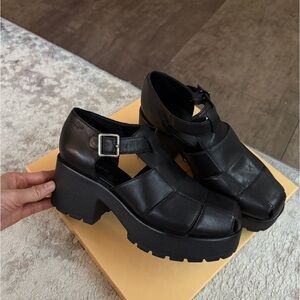 Vagabond Mary Jane like shoes